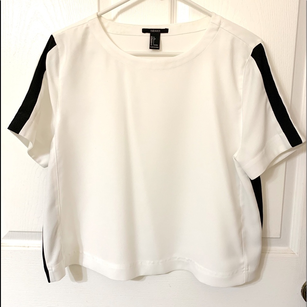 TOP by FOREVER 21